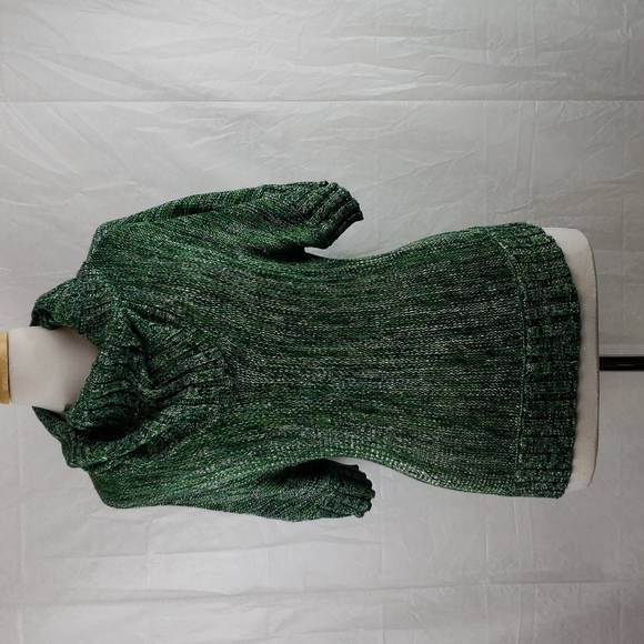 💚5/$25💚INC International Concepts Green Top Size XS - Picture 2 of 7